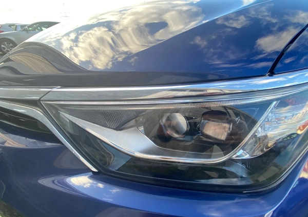 Toyota Auris cena 69300 przebieg: 155600, rok produkcji 2017 z Szczecin małe 79